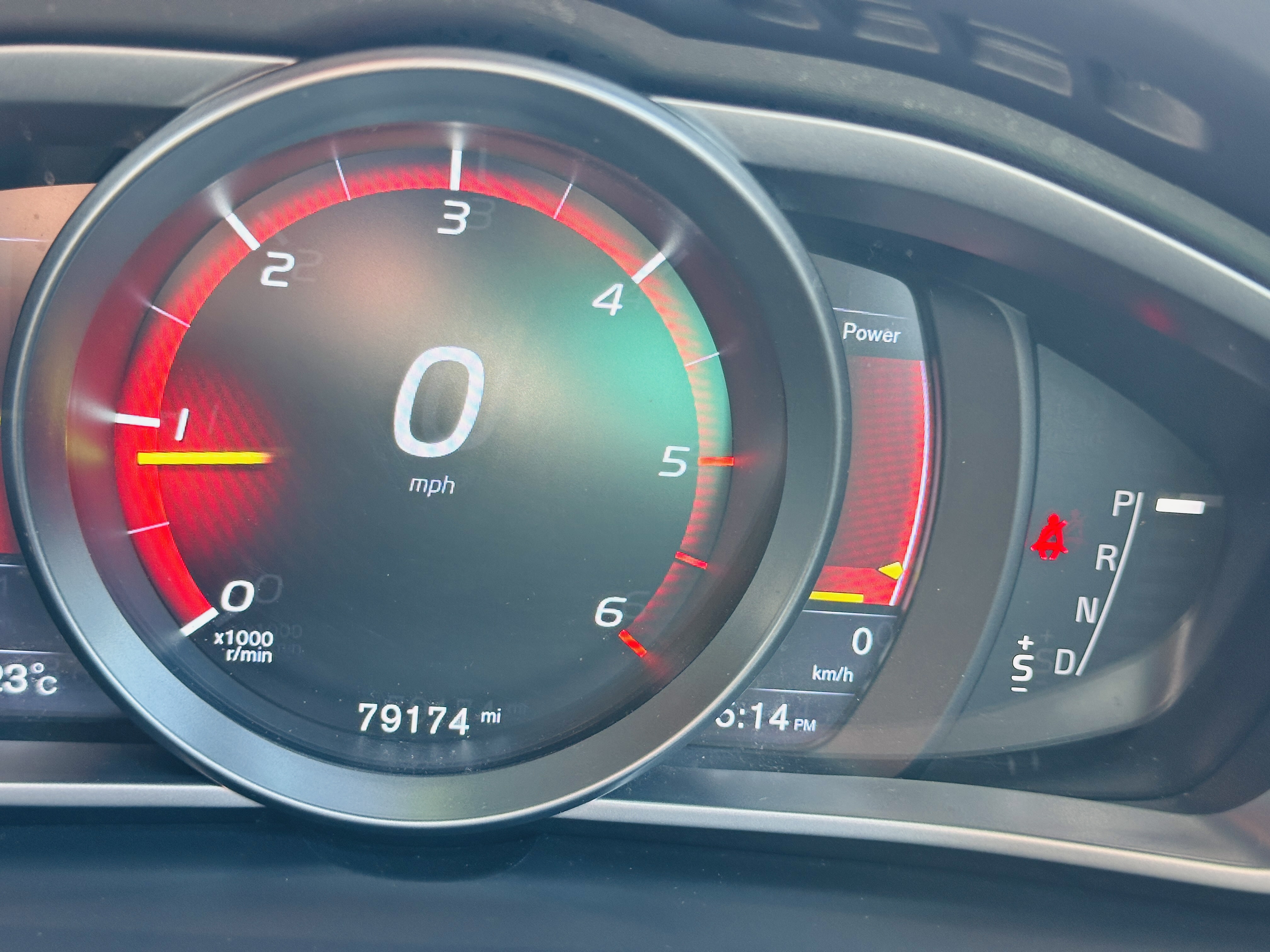 Volvo V40 2.0 D2 R-Design Lux Nav Auto Euro 6 (s/s) 5dr