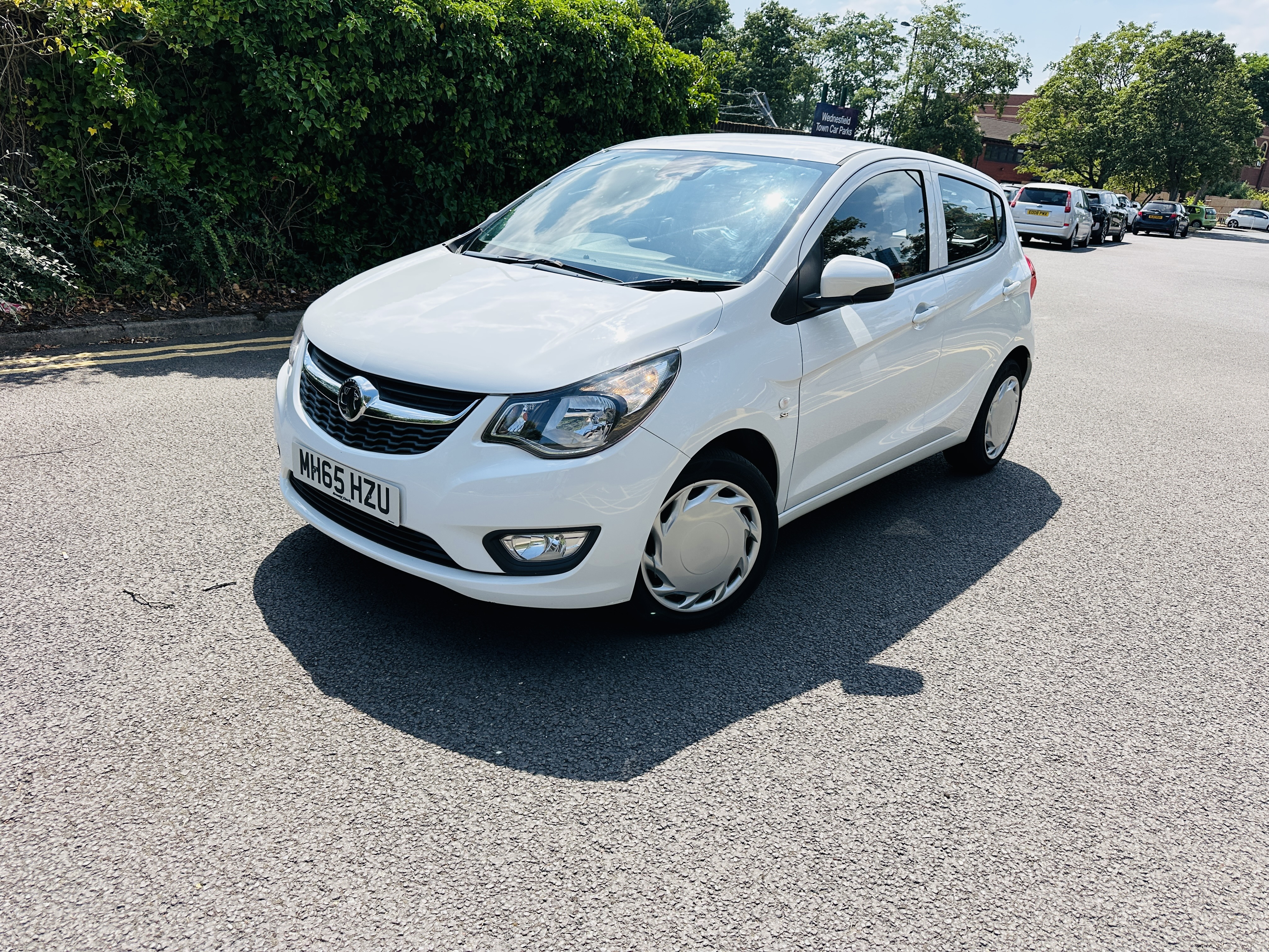Vauxhall Viva 1.0i SE Hatchback 5dr Petrol Manual Euro 6 (a/c) (75 ps)