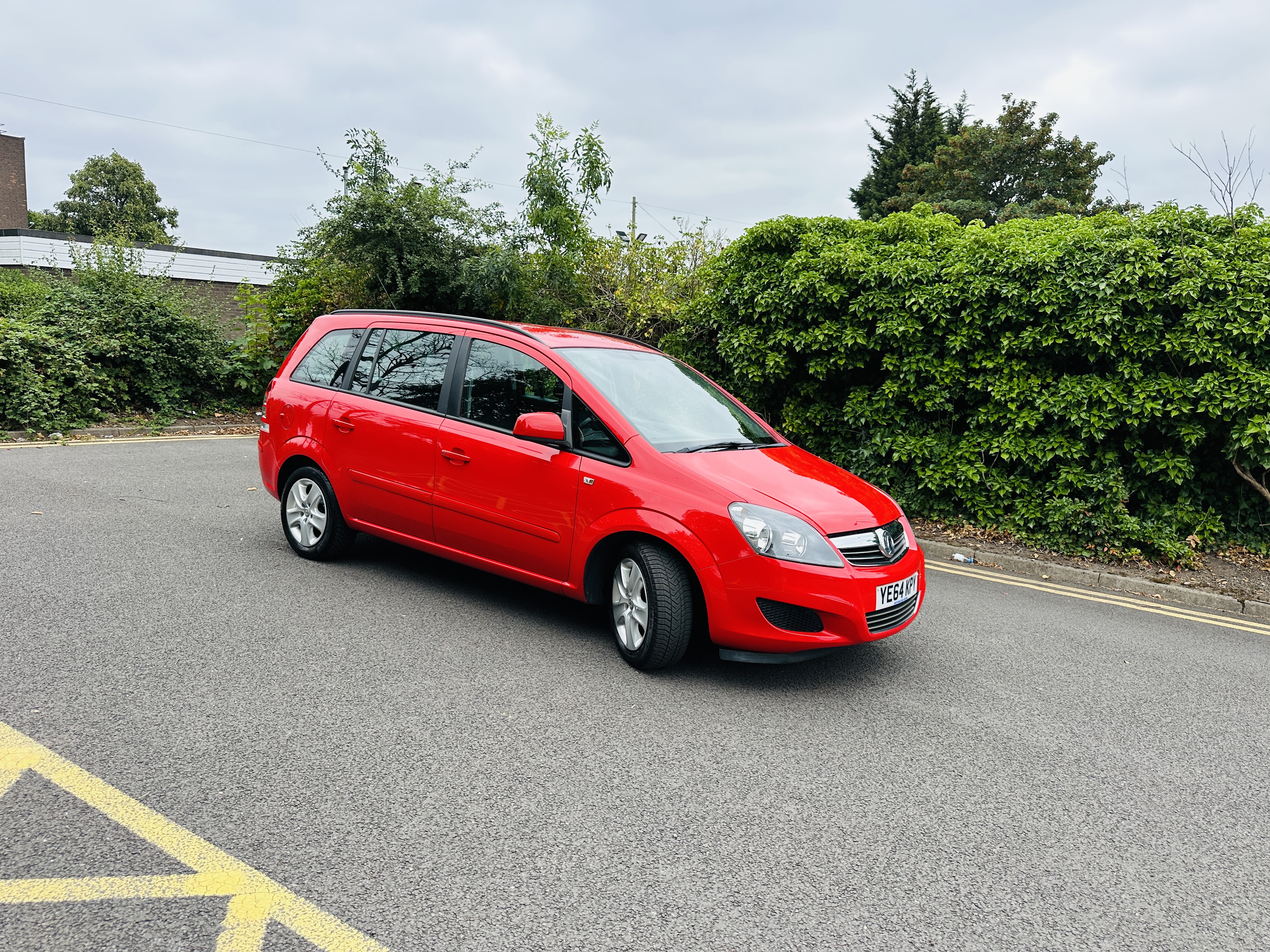 Vauxhall Zafira 1.8 16V Exclusiv MPV 5dr Petrol Manual Euro 5 (120 ps)