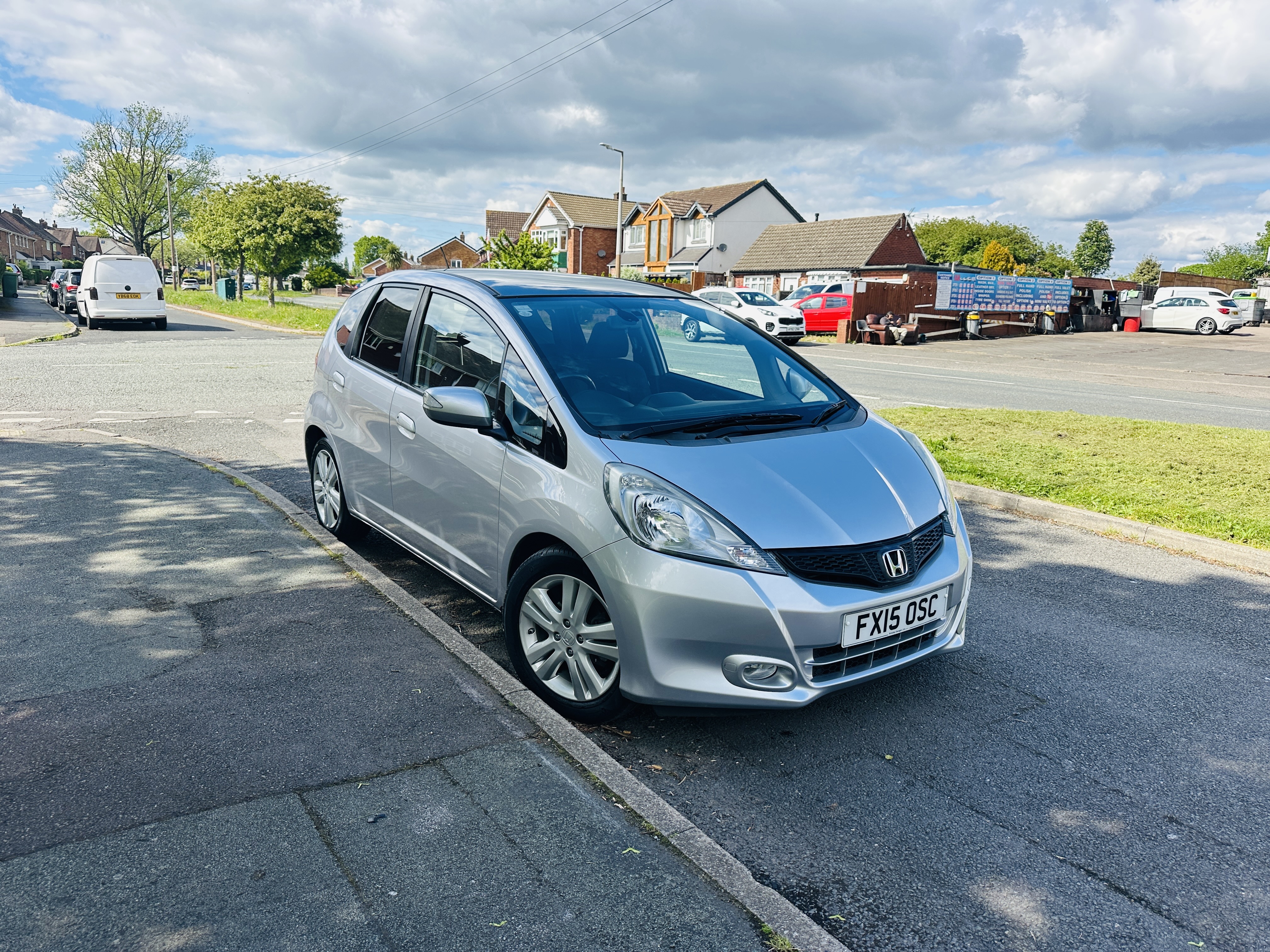 Honda Jazz 1.4 i-VTEC EX Hatchback 5dr Petrol CVT Euro 5 (99 ps)