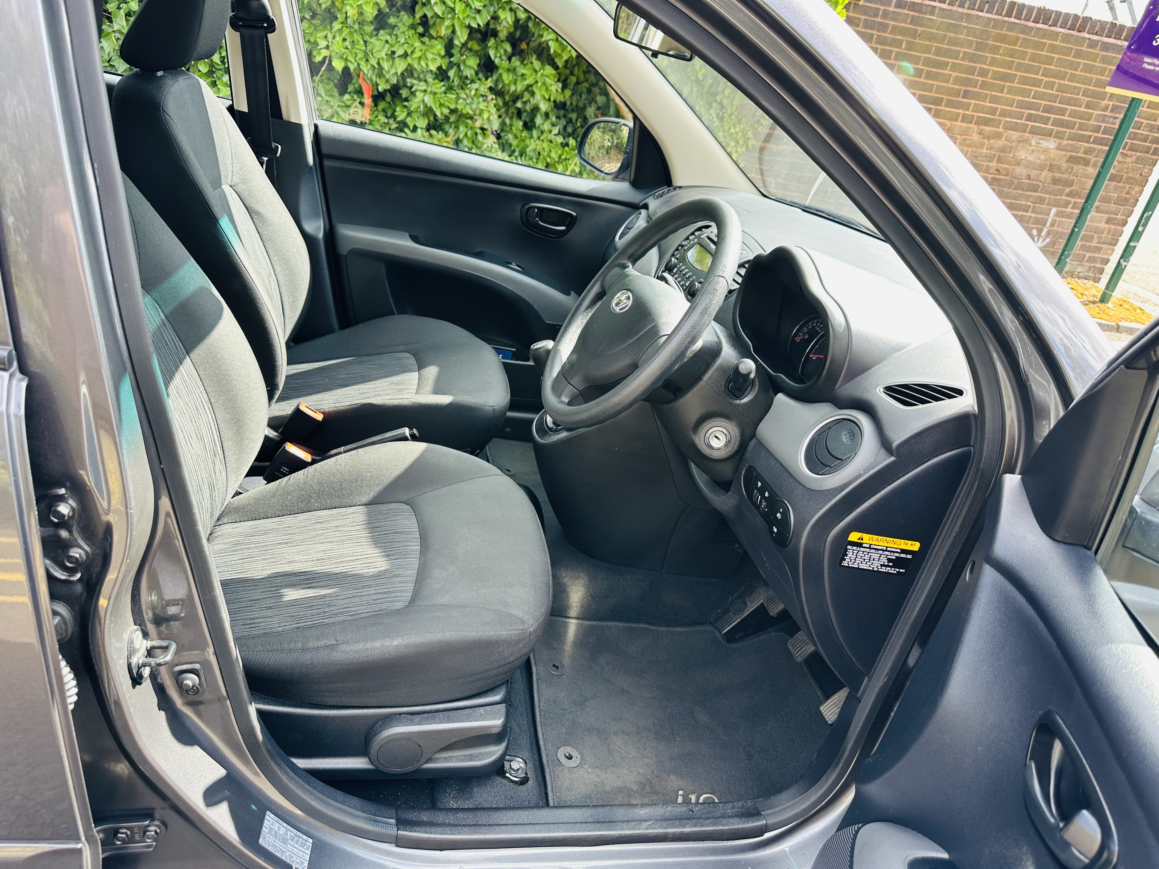 Hyundai i10 1.2 Active Hatchback 5dr Petrol Manual Euro 5 (85 bhp)