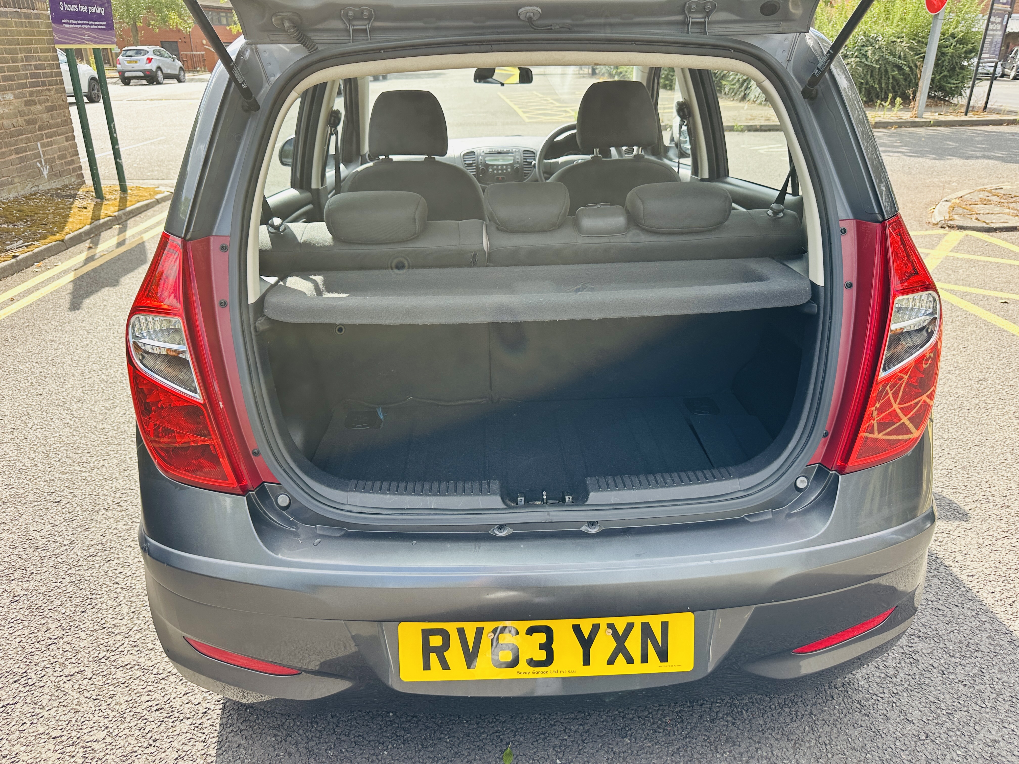 Hyundai i10 1.2 Active Hatchback 5dr Petrol Manual Euro 5 (85 bhp)