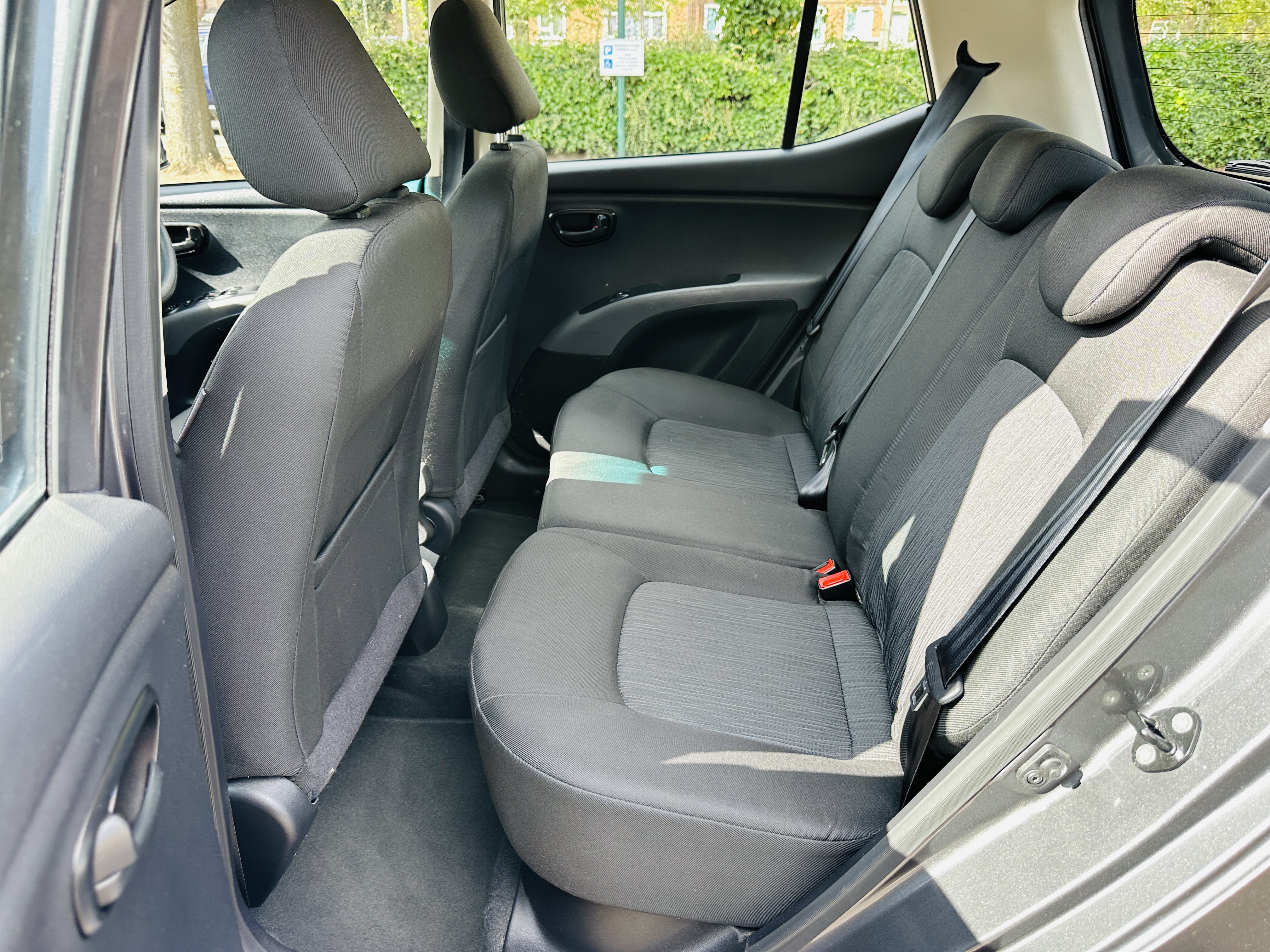 Hyundai i10 1.2 Active Hatchback 5dr Petrol Manual Euro 5 (85 bhp)