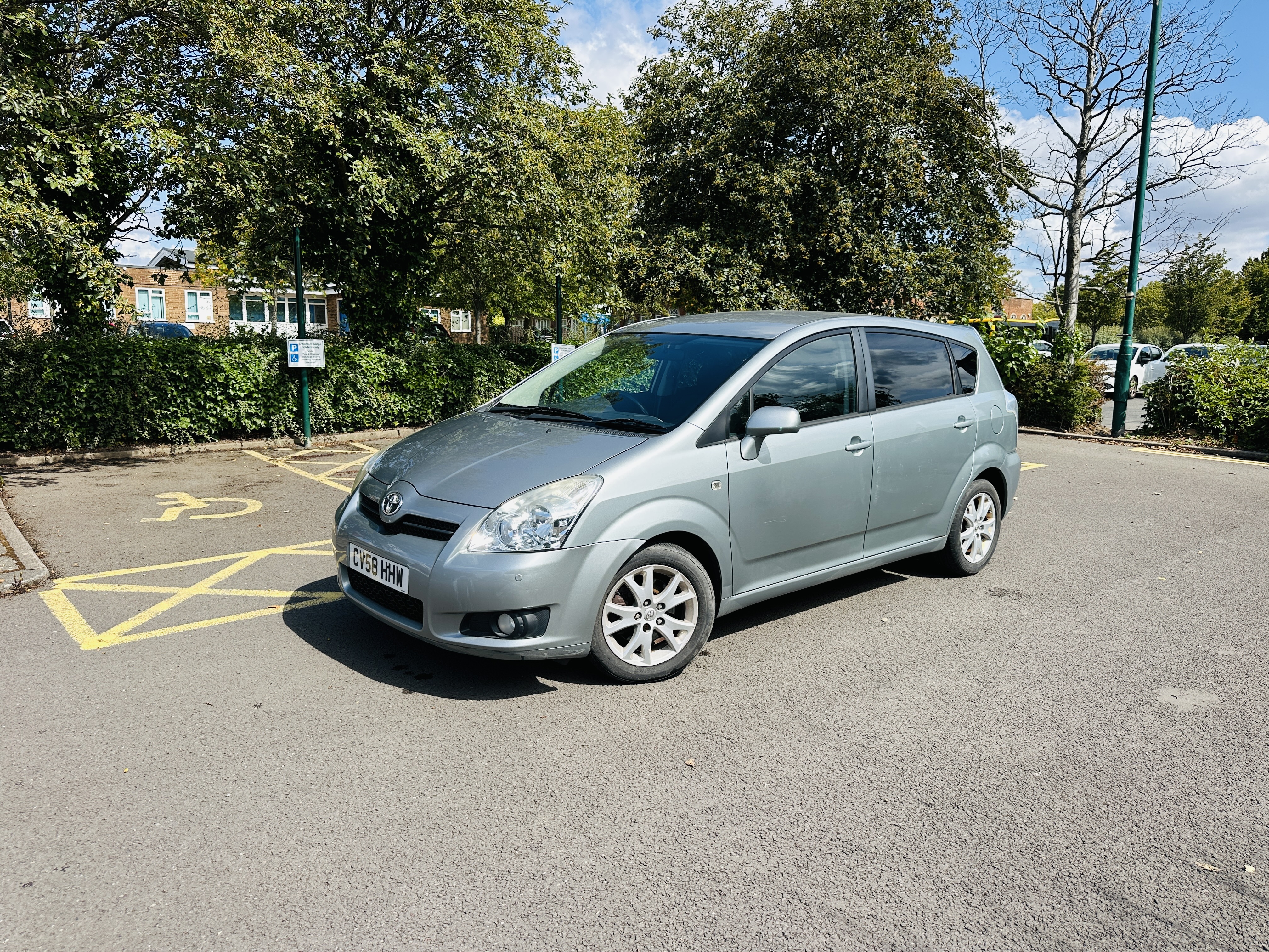 Toyota Corolla Verso 2.2 D-4D SR 5dr