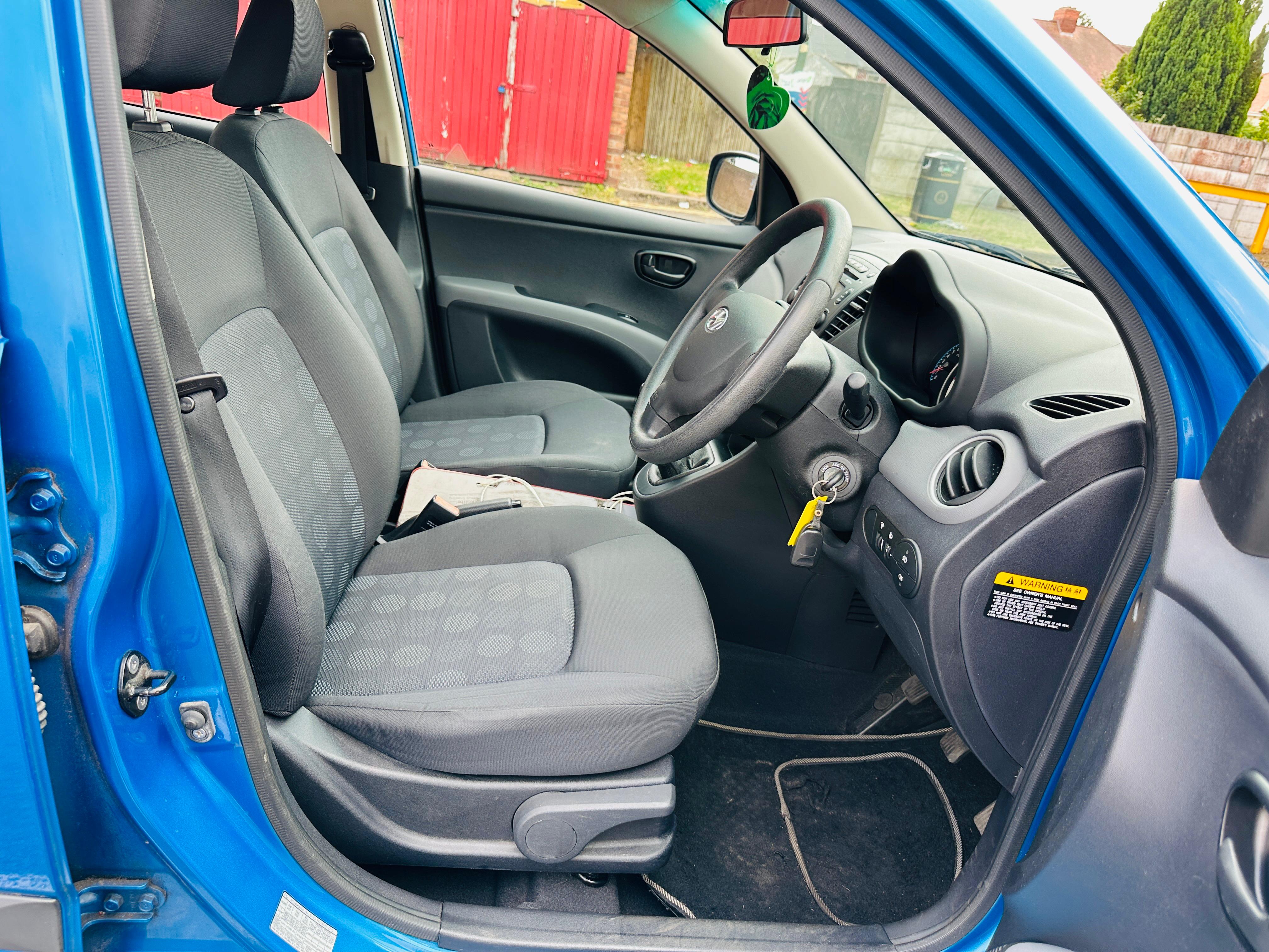 Hyundai i10 1.2 Comfort Hatchback 5dr Petrol Manual Euro 4 (77 bhp