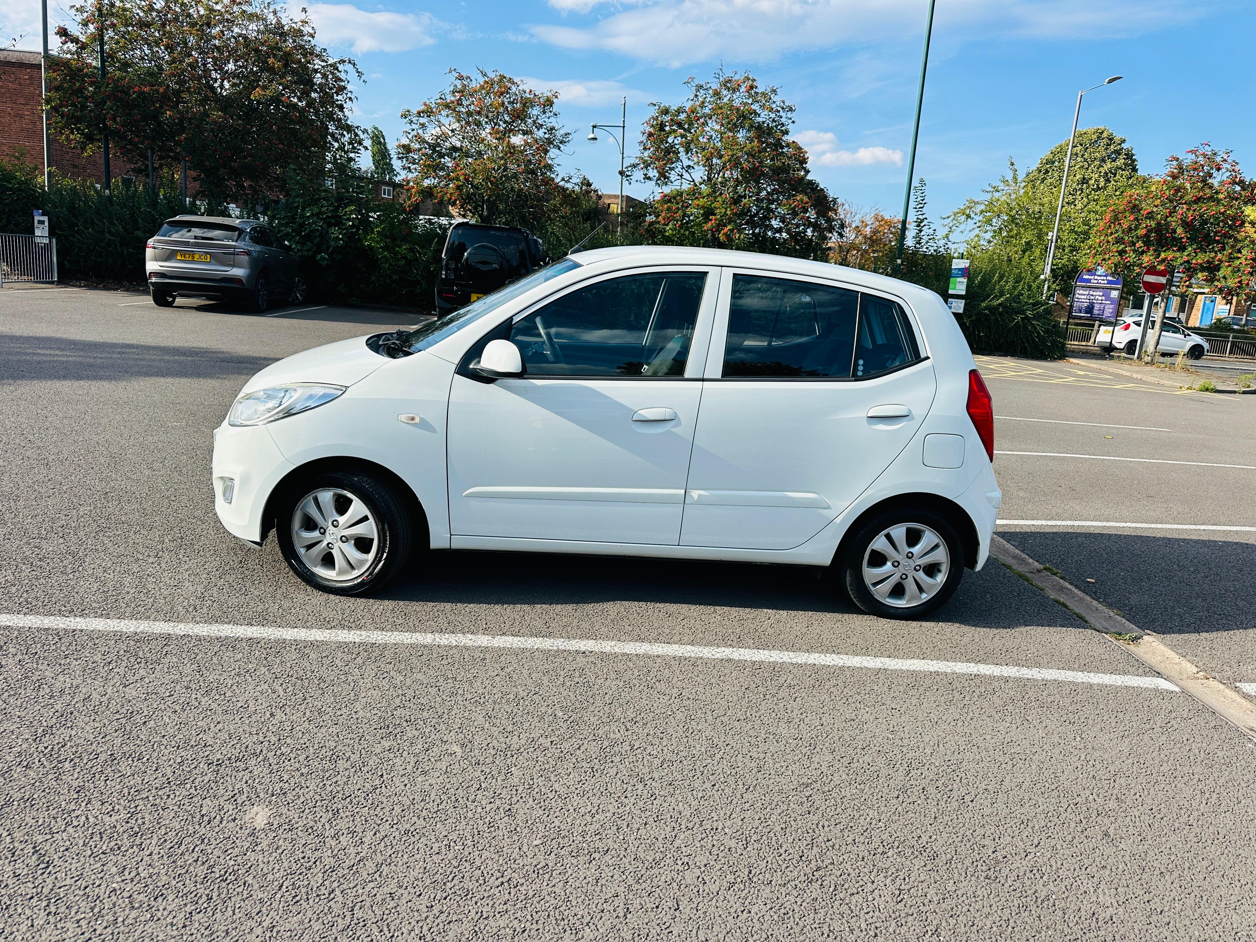 Hyundai i10 1.2 Active Hatchback 5dr Petrol Manual Euro 5 (85 bhp)