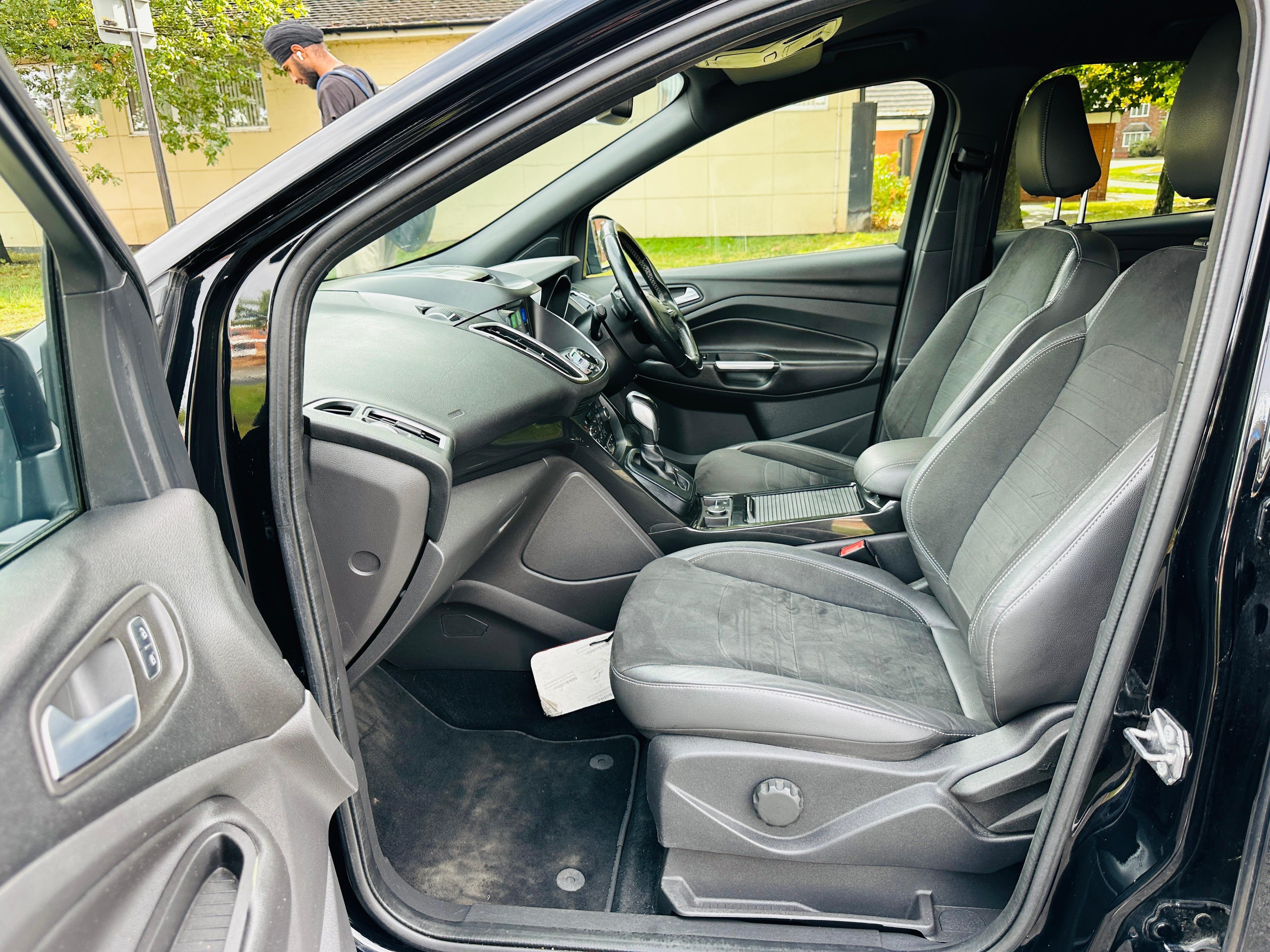Ford Kuga 1.5 TDCi ST-Line SUV 5dr Diesel Powershift Euro 6 (s/s) (120 ps)