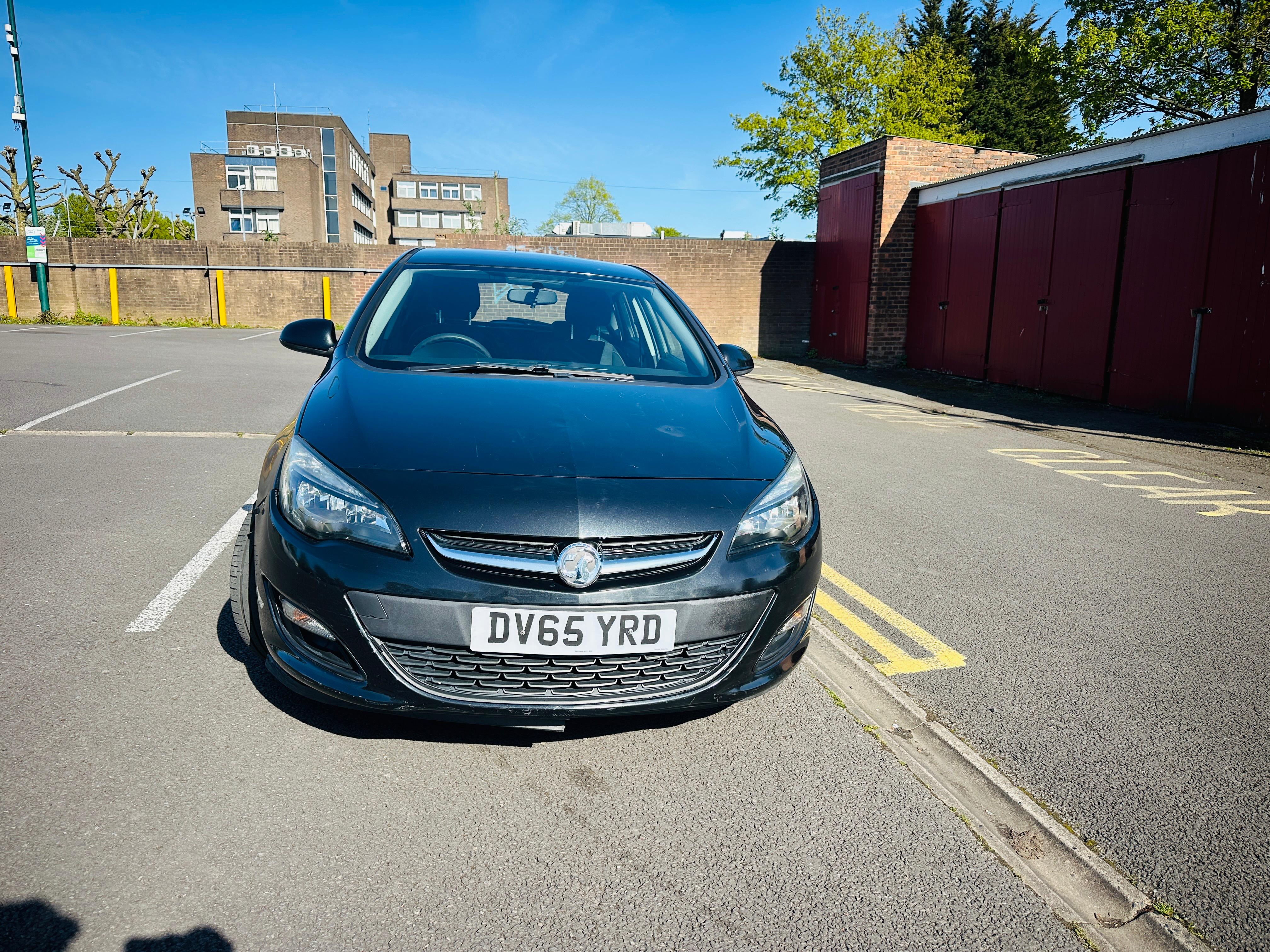 Vauxhall Astra 1.4i Design Hatchback 5dr Petrol Manual Euro 6 (100 ps)