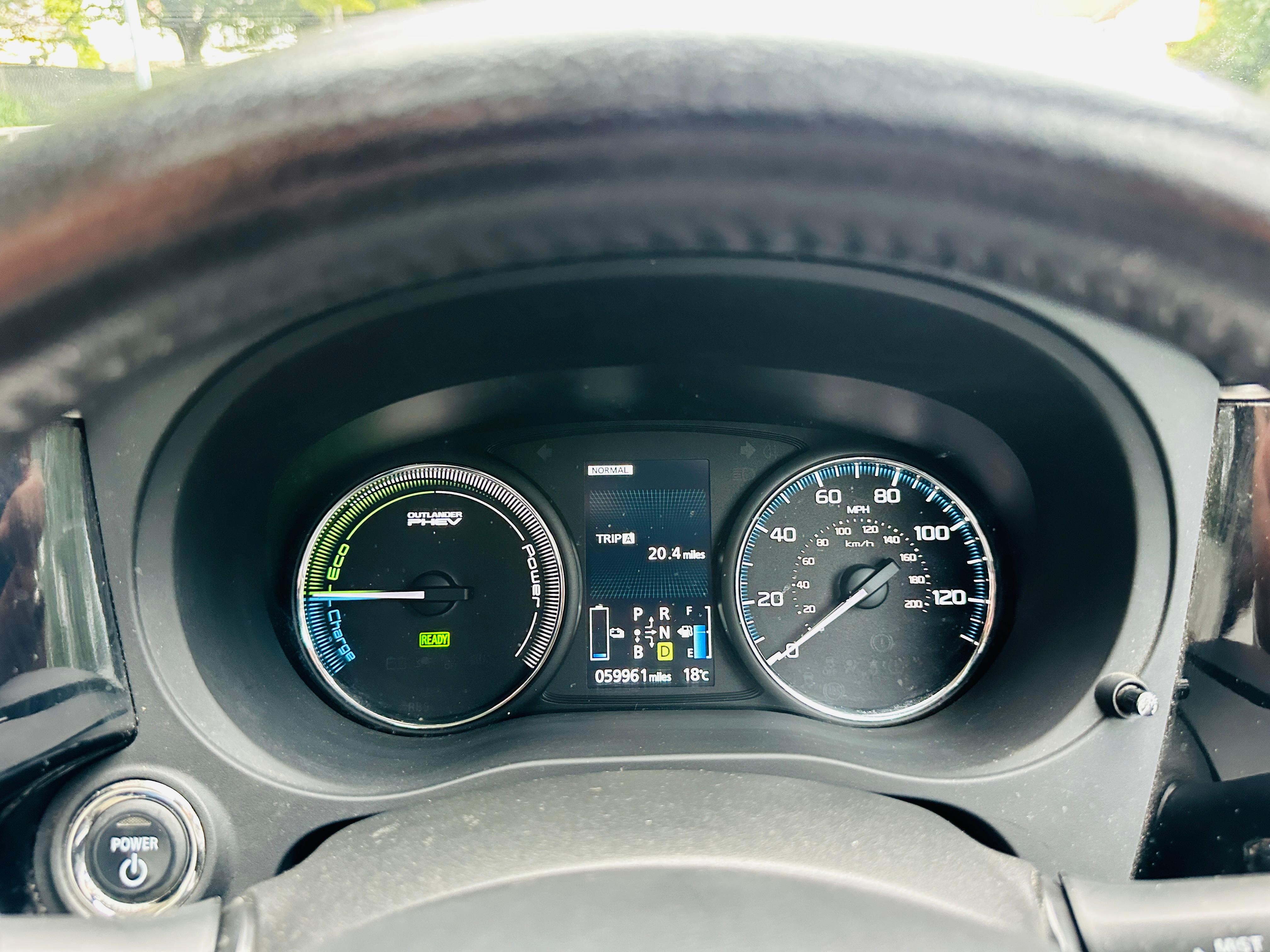 Mitsubishi Outlander 2.0h 12kWh GX4h SUV 5dr Petrol Plug-in Hybrid CVT 4WD Euro 5 (s/s) (200 ps)
