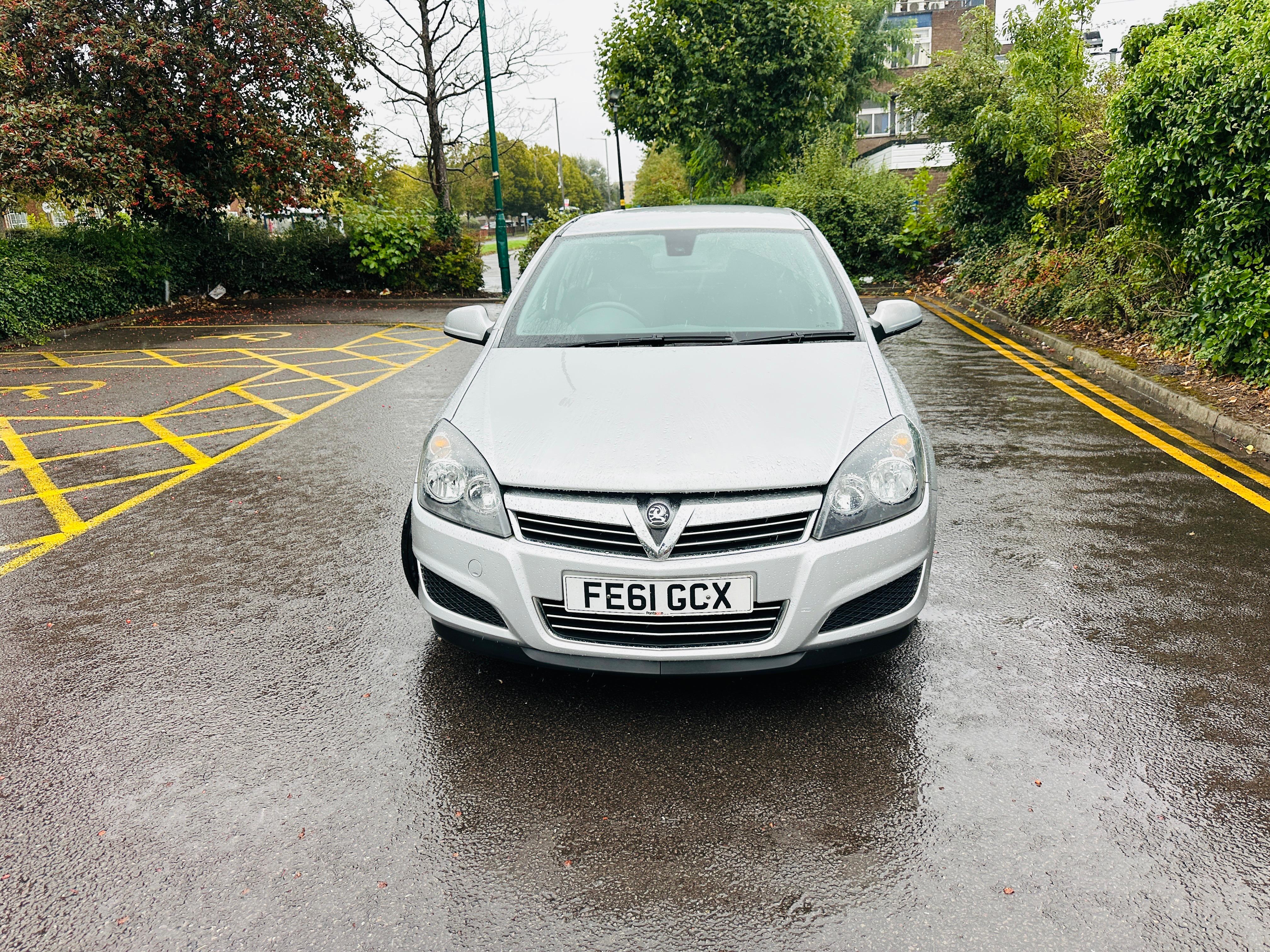 Vauxhall Astra 1.6 16v Active Hatchback 5dr Petrol Manual Euro 5 (115 ps)