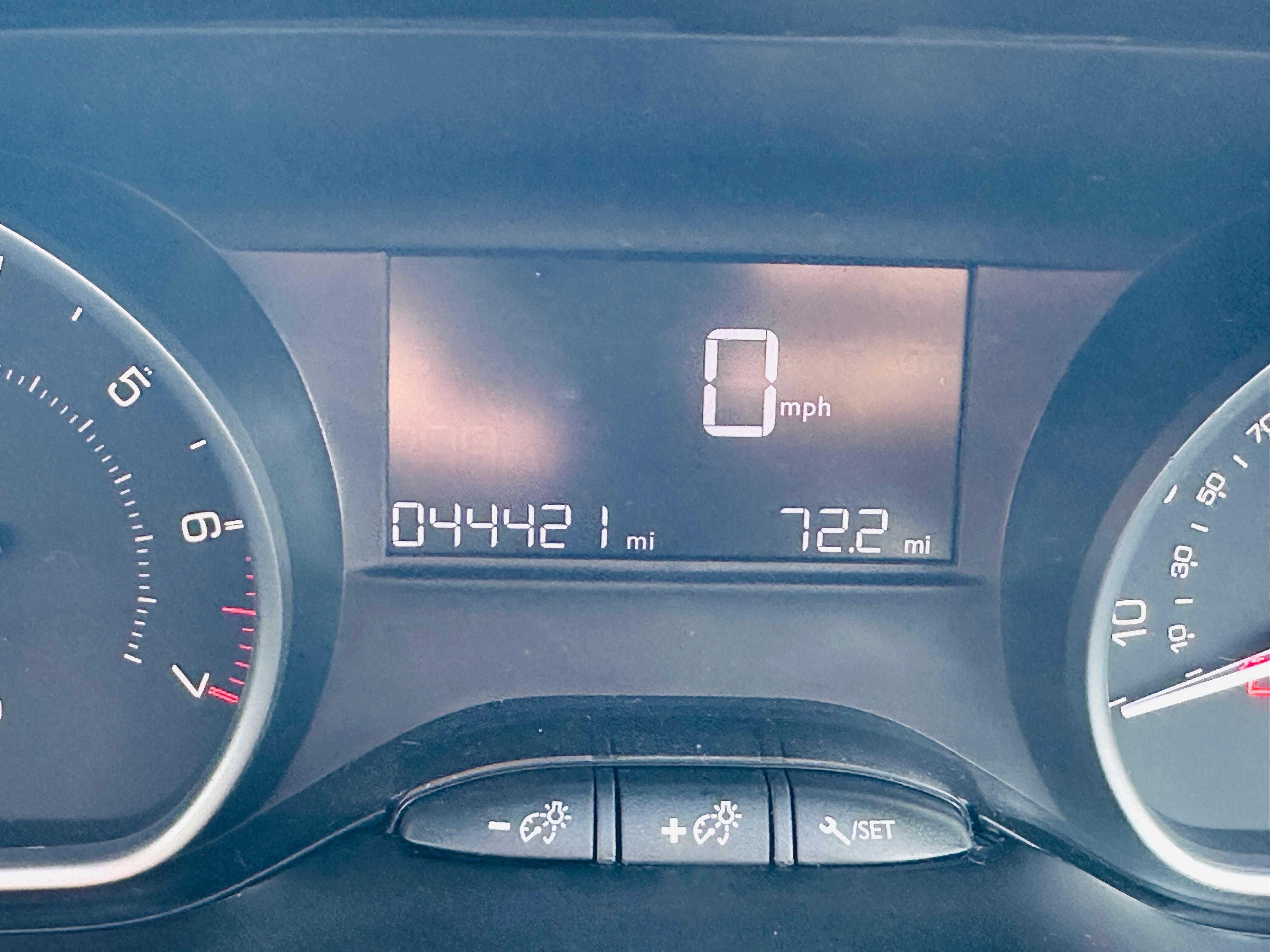 Peugeot 208 1.2 PureTech Allure Hatchback 5dr Petrol Manual Euro 6 (s/s) (110 ps)