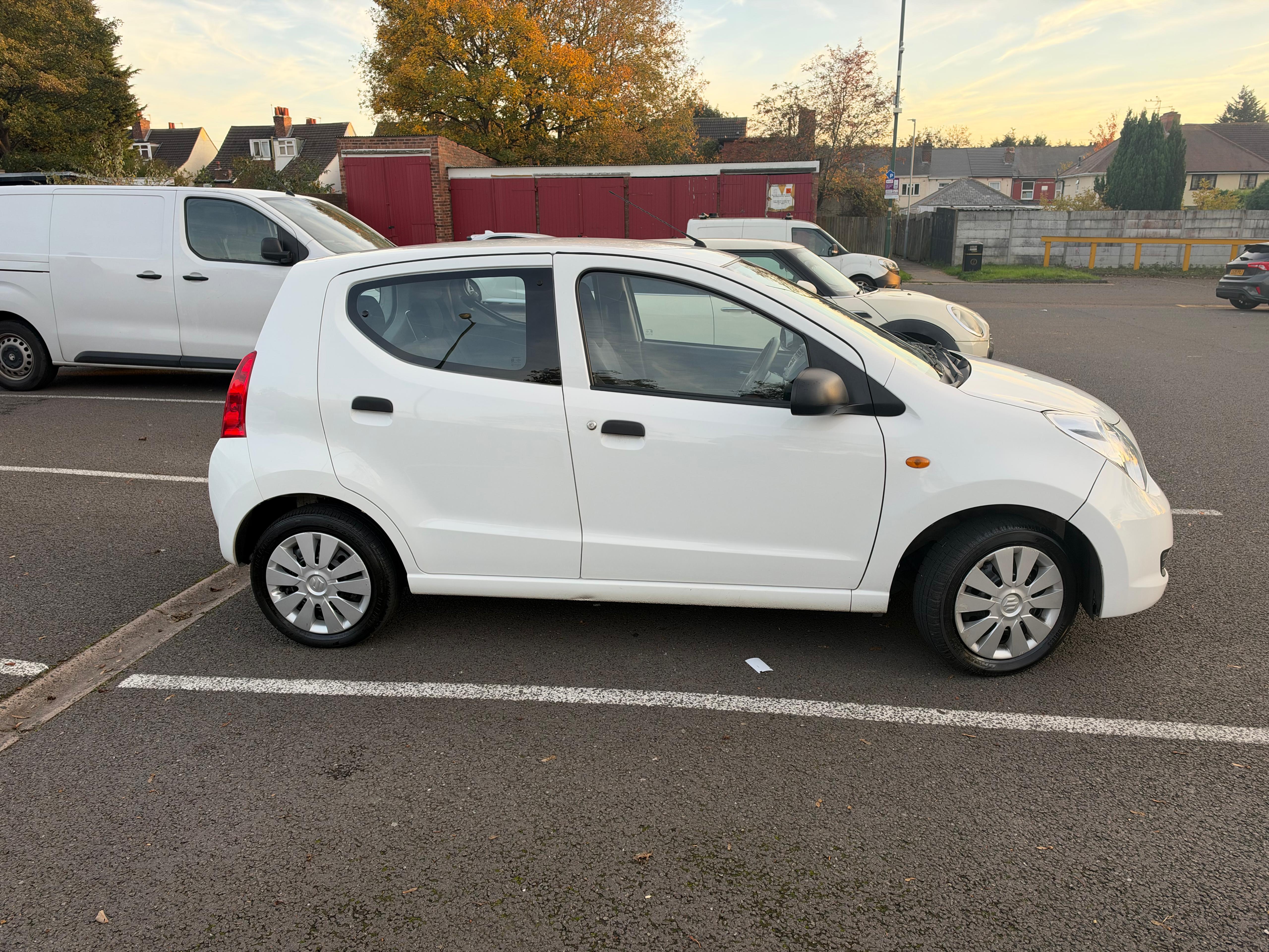 Suzuki Alto 1.0 12V SZ Hatchback 5dr Petrol Manual Euro 5 (68 ps)