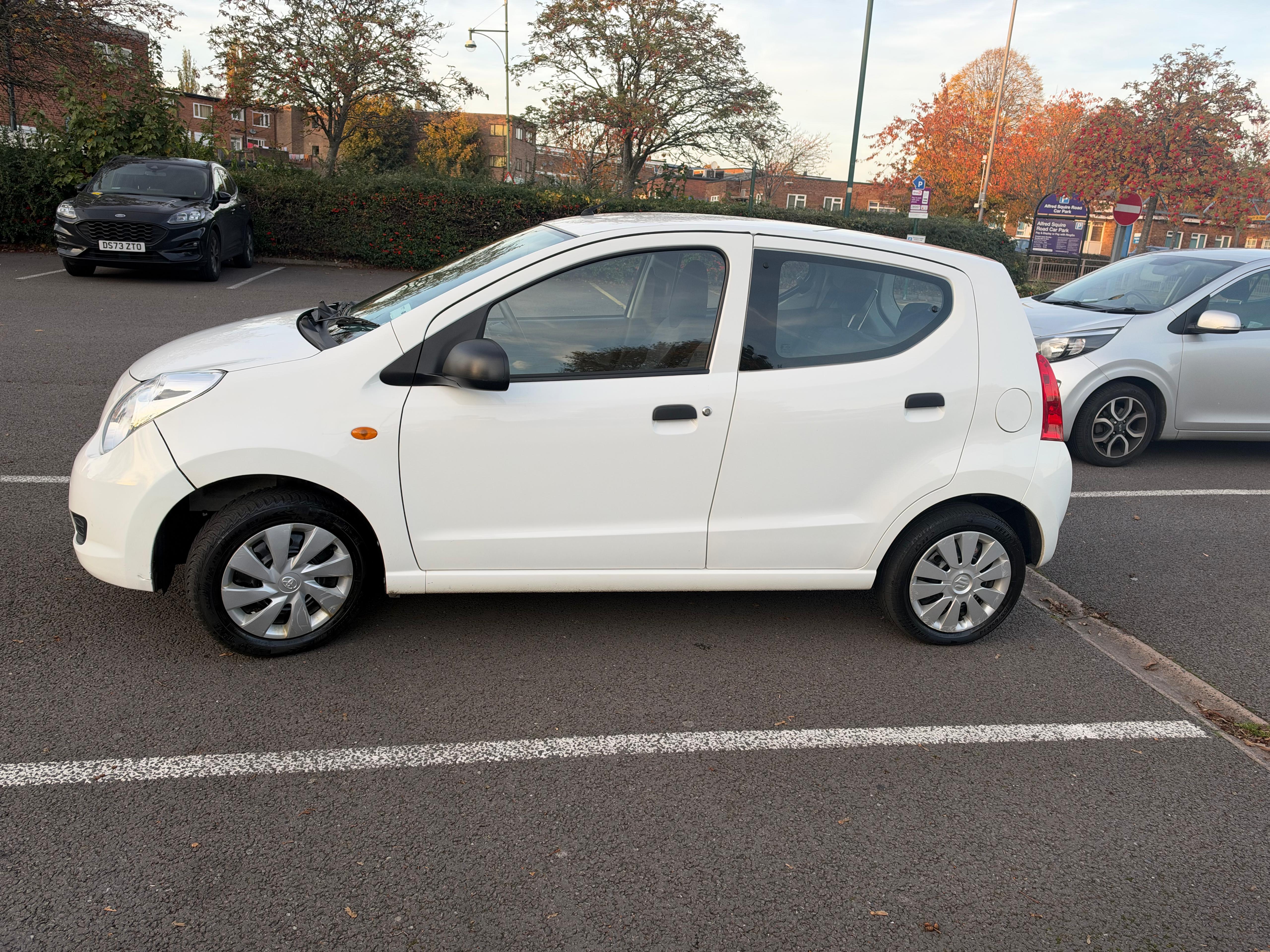 Suzuki Alto 1.0 12V SZ Hatchback 5dr Petrol Manual Euro 5 (68 ps)